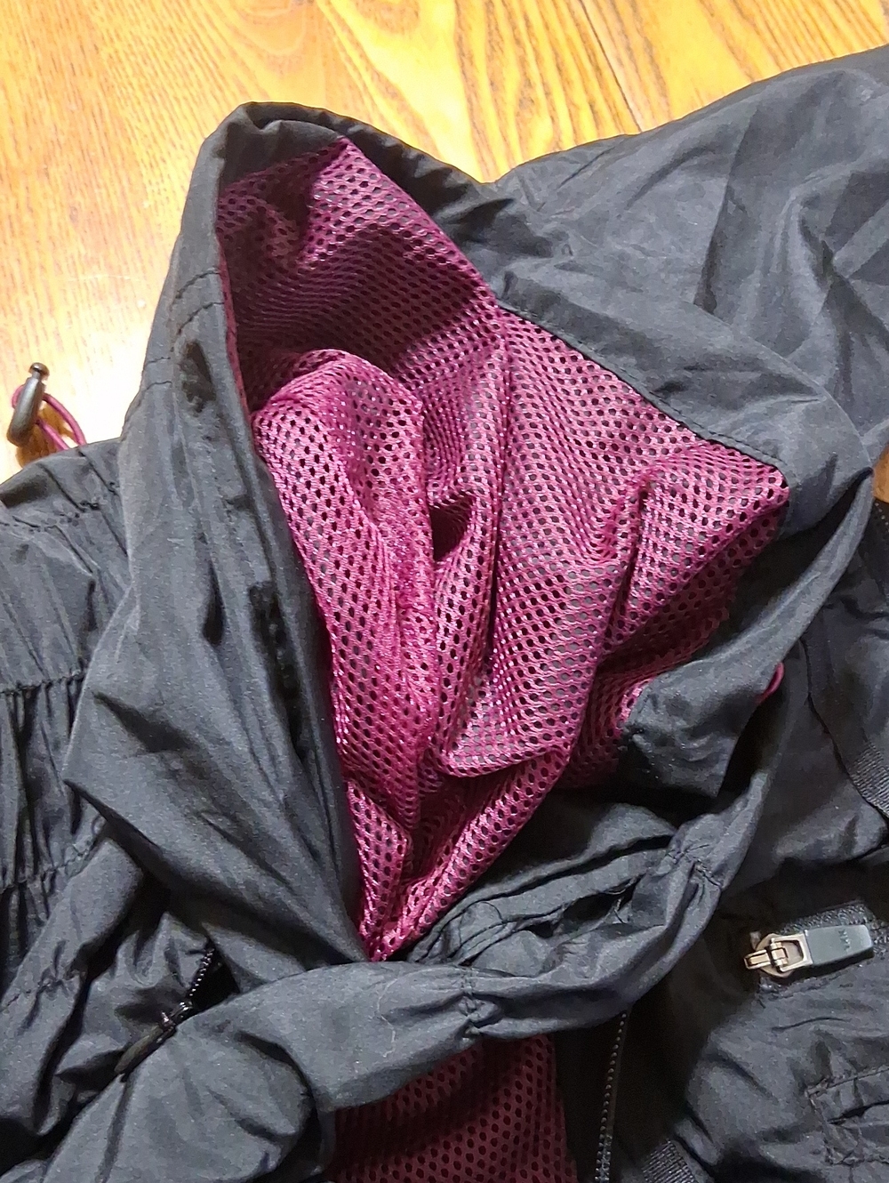 ATHLETA Jacket Womens S / M ?? BLACK Preowned Coat HOOD Exercise Workout - Picture 6 of 10